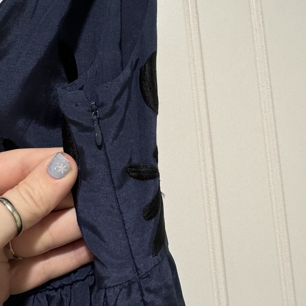 Dorothy Lee Navy Blue Embroidered Dress Size 2 - Picture 5 of 7